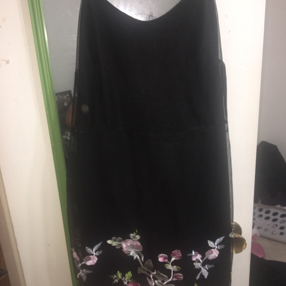Cute flirty dress!